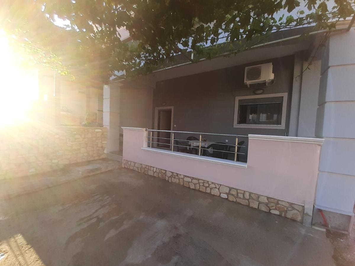 Utsi Villa Ligidhes Kültér fotó